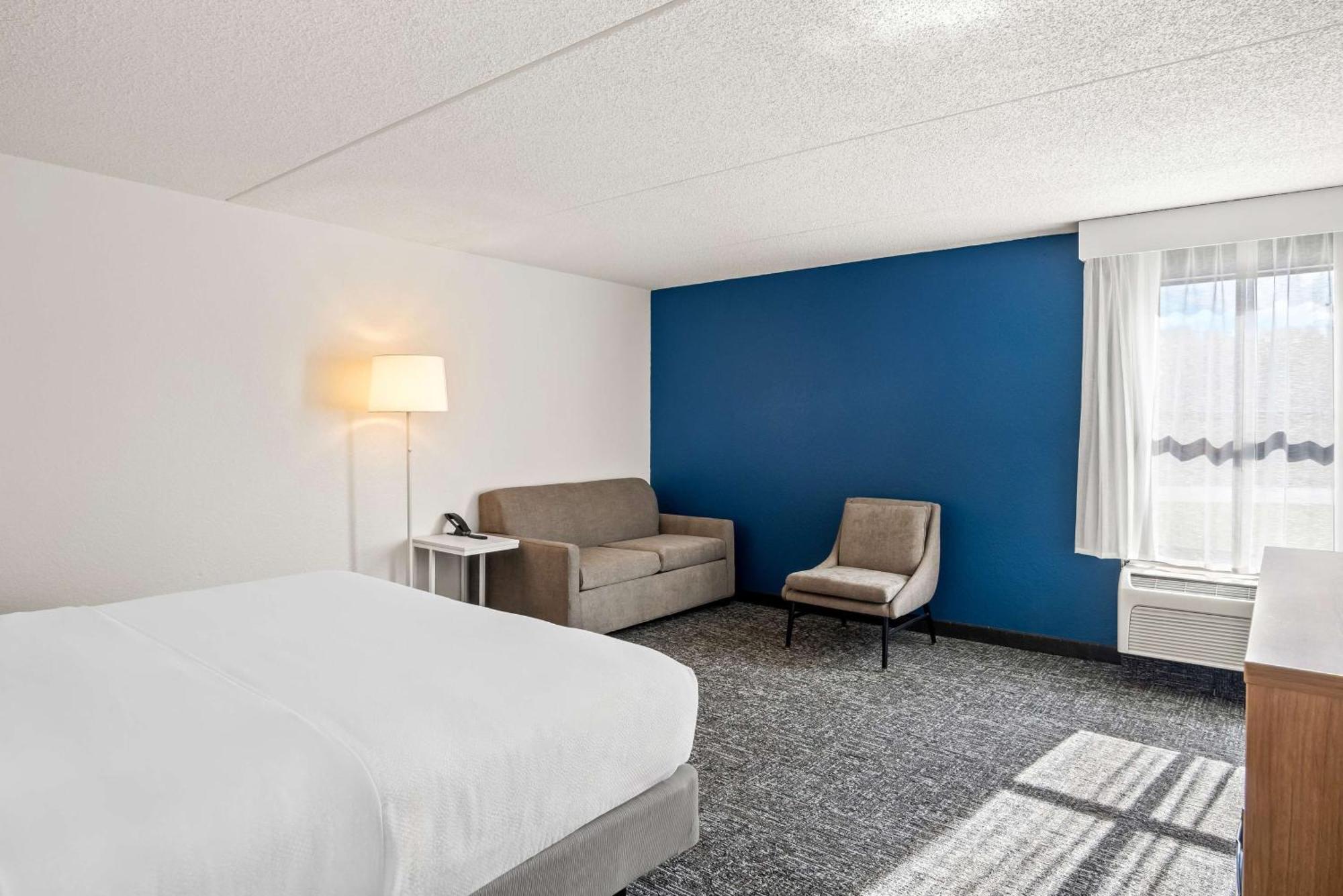 Surestay Plus Hotel By Best Western Stevensville St Joseph Exterior photo