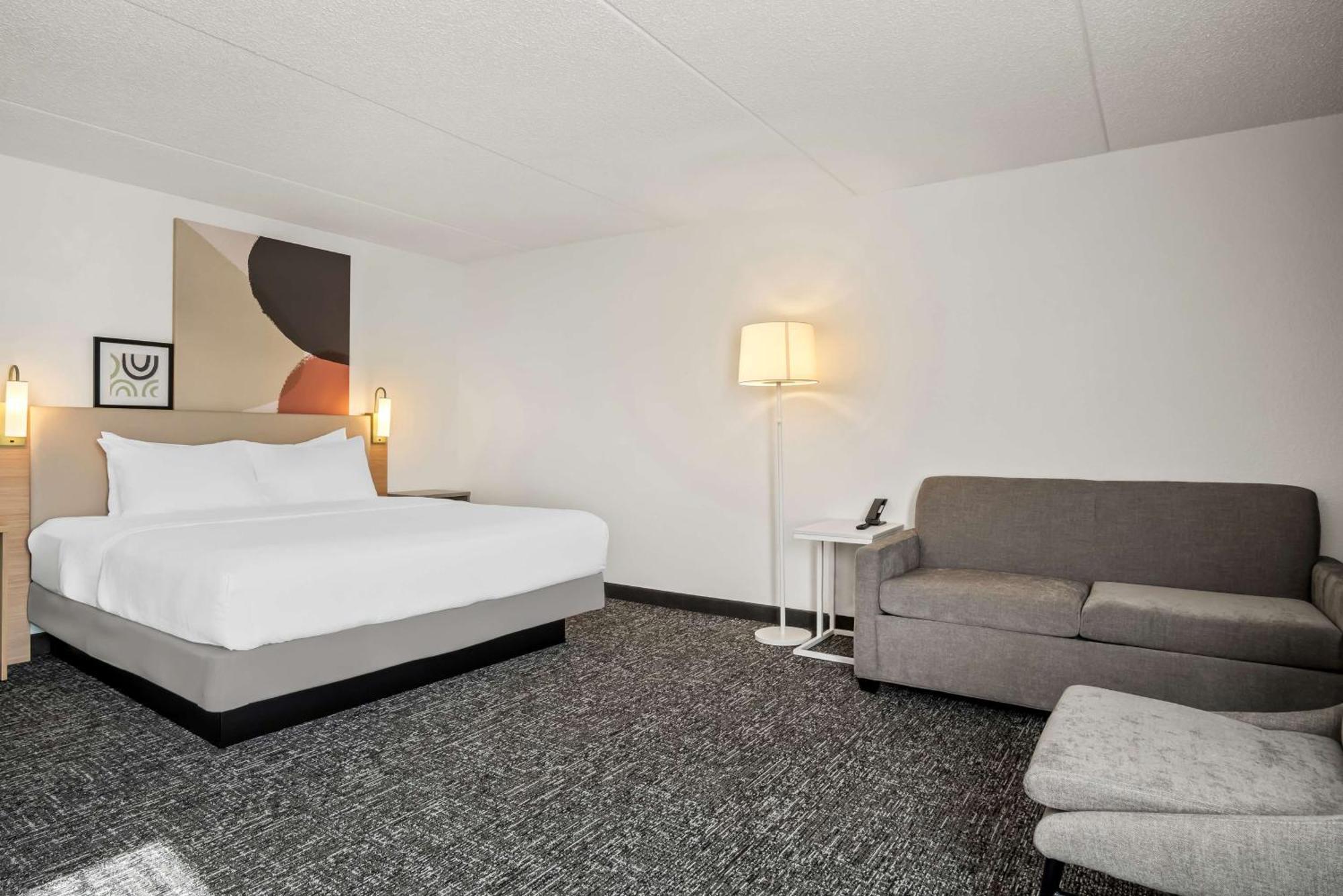 Surestay Plus Hotel By Best Western Stevensville St Joseph Exterior photo